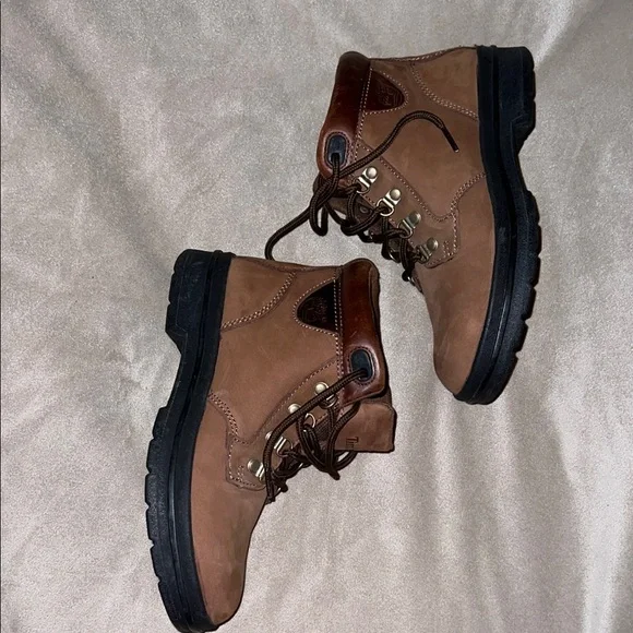 Timberland Brown Ankle-High Boots - Picture 4 of 7